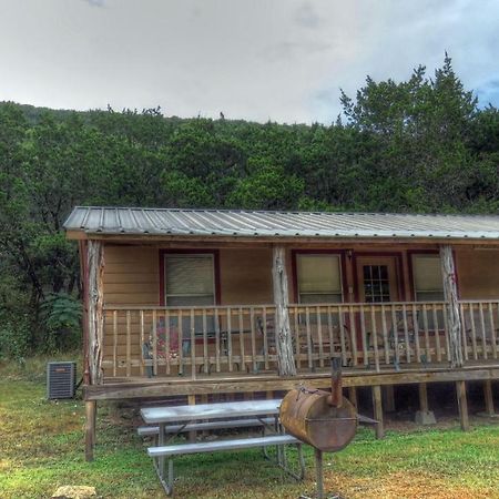 Riverstone Cabins Otel Leakey Dış mekan fotoğraf